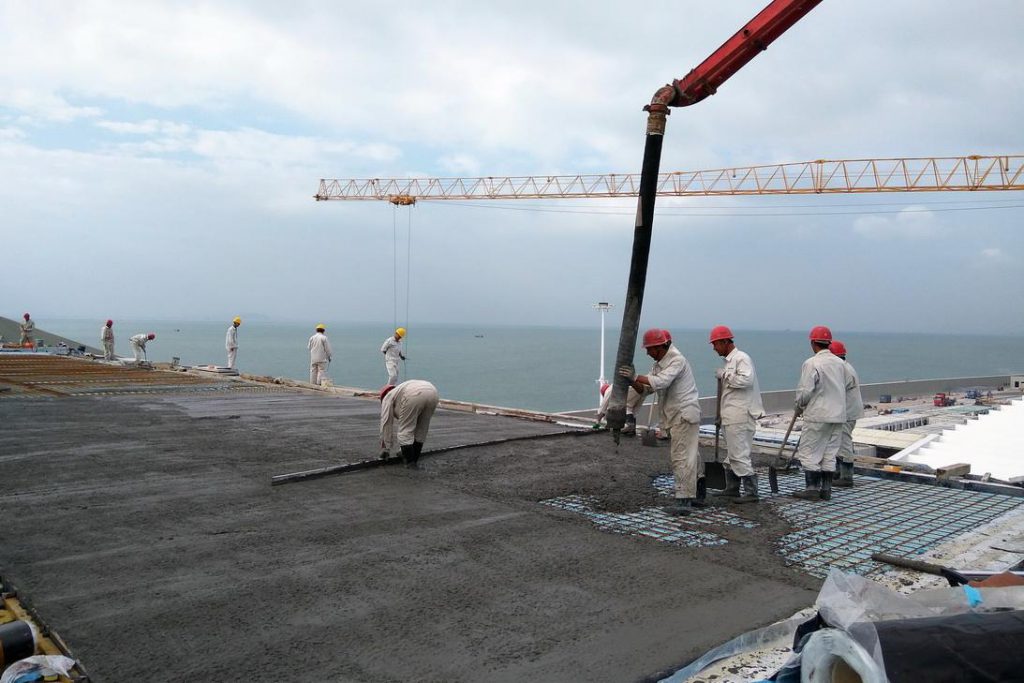 预埋式光纤光栅温度传感器对桥梁高强混凝土施工阶段截面温度实时监测